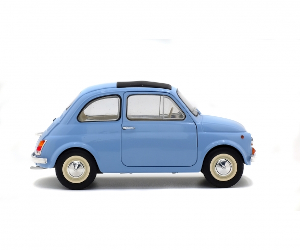 1:18 Steyr Puch 500, blue 1:18 Steyr Puch 500, blue