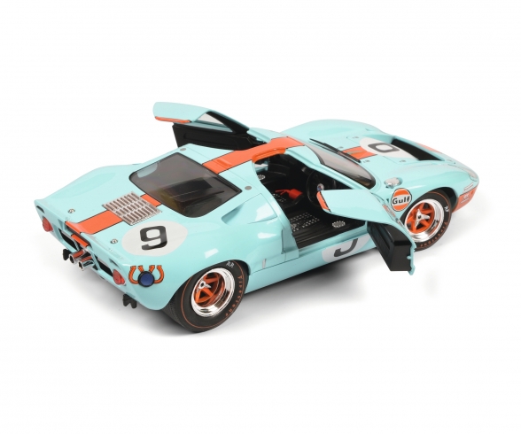 1:18 Ford GT40 MK1 #9, 1968 1:18 Ford GT40 MK1 #9, 1968