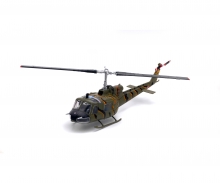 1:72 Bell UH-1B HUYE Vietnam 1:72 Bell UH-1B HUYE Vietnam