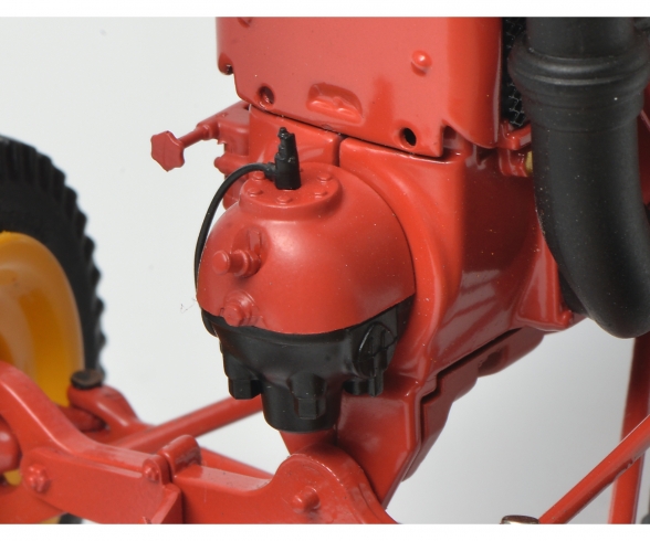 K.L. Bulldog, red, 1:18 K.L. Bulldog, red, 1:18