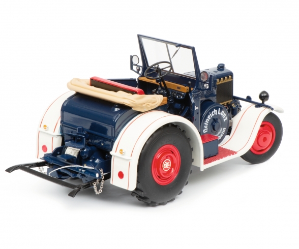 Lanz Eilbulldog, blue white, 1:18 Lanz Eilbulldog, blue white, 1:18