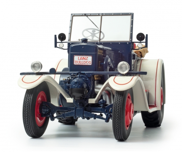 Lanz Eilbulldog, blue white, 1:18 Lanz Eilbulldog, blue white, 1:18