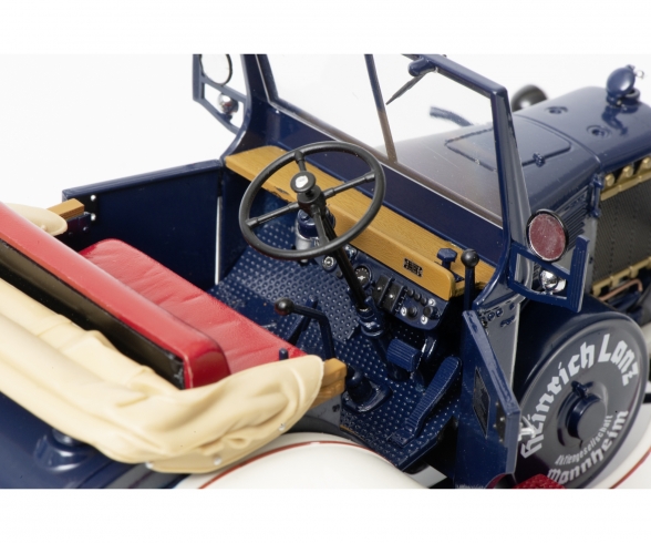 Lanz Eilbulldog, blue white, 1:18 Lanz Eilbulldog, blue white, 1:18