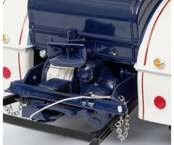 Lanz Eilbulldog, blue white, 1:18 Lanz Eilbulldog, blue white, 1:18
