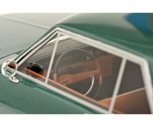 Opel Diplomat A grün met. 1:18 Opel Diplomat A grün met. 1:18