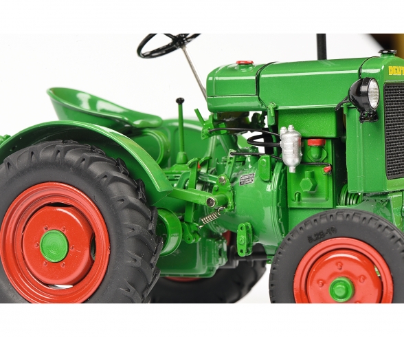 Deutz F1 M414 green/red 1:18 Deutz F1 M414 green/red 1:18