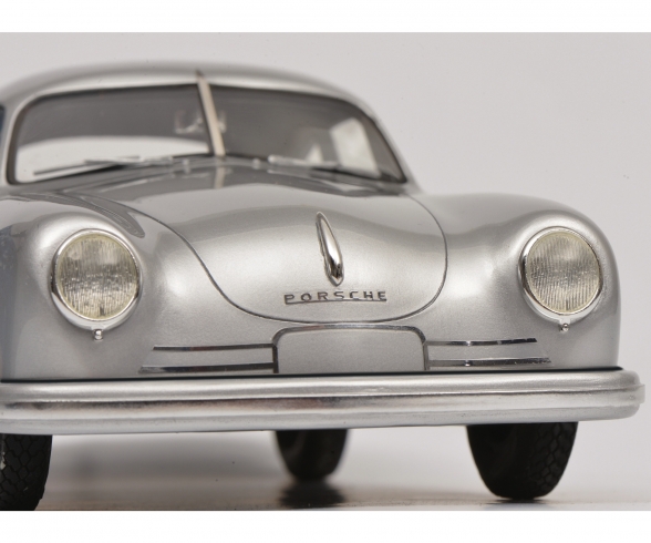 Porsche 356 Gmünd Coupé, silber, 1:18 Porsche 356 Gmünd Coupé, silber, 1:18