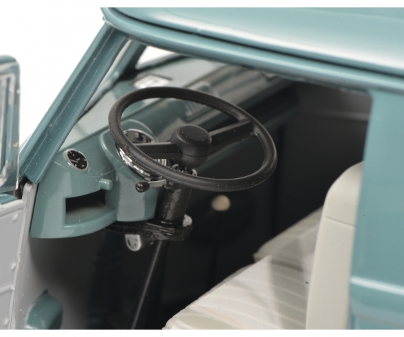 VW T1b box van "Messerschmitt", 1:18 VW T1b box van "Messerschmitt", 1:18