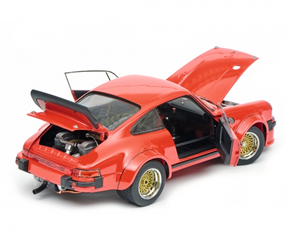 Porsche 934 RSR, red, 1:18 Porsche 934 RSR, red, 1:18