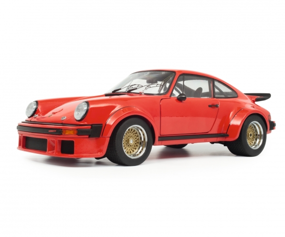 Porsche 934 RSR, red, 1:18 Porsche 934 RSR, red, 1:18