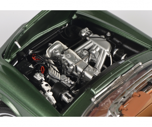 MB 280 SL, grün 1:18 MB 280 SL, grün 1:18