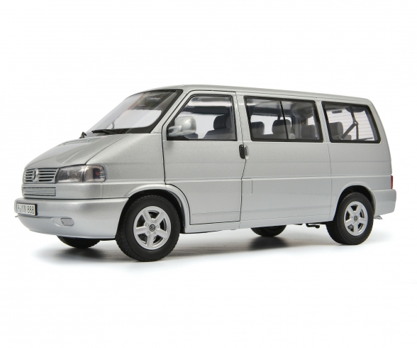 VW T4b Caravelle, silver, 1:18 VW T4b Caravelle, silver, 1:18