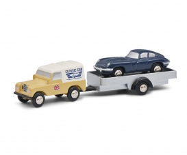 Pic.Land Rover w.JaguarE-Type Pic.Land Rover w.JaguarE-Type