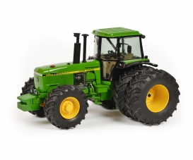 John Deere 4850 1:32 John Deere 4850 1:32