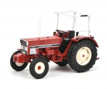 International 433 with safety bar, red 1:32 International 433 with safety bar, red 1:32