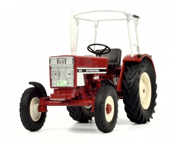 International 433, red 1:32 International 433, red 1:32