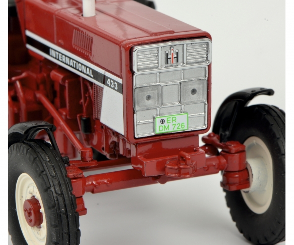 International 433, red 1:32 International 433, red 1:32