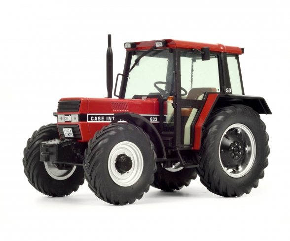 Case International 633 mit Kabine, rot 1:32 Case International 633 mit Kabine, rot 1:32