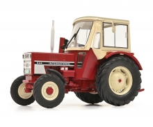 International 533 rot 1:32 International 533 rot 1:32