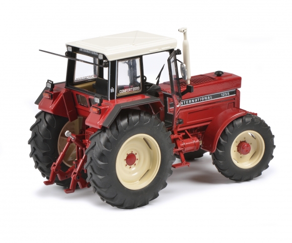 International 1255 1:32 International 1255 1:32