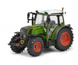 Fendt 211 Vario, green, 1:32 Fendt 211 Vario, green, 1:32