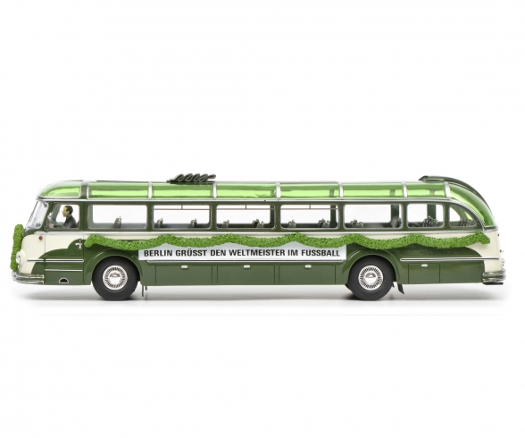 Magirus Deutz O 6500 WM 1954, beige green, 1:43 Magirus Deutz O 6500 WM 1954, beige green, 1:43