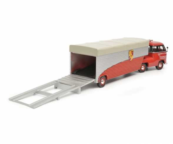 VW T1b Renntransporter "Continental Motors", red, 1:18 VW T1b Renntransporter "Continental Motors", red, 1:18