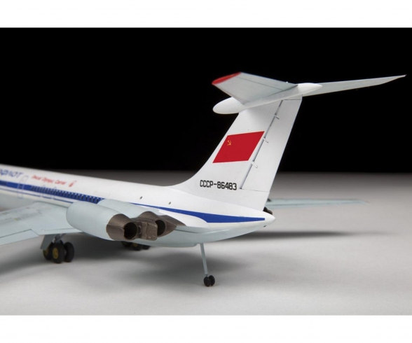 1:144 Ilyushin IL-62 M 1:144 Ilyushin IL-62 M