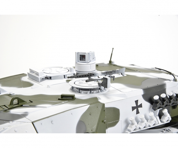 1:16 Leopard 2A6 2.4G 100% RTR 1:16 Leopard 2A6 2.4G 100% RTR