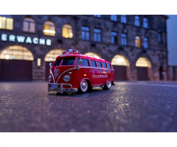 1:14 VW T1 Samba Bus Feuerwehr 100% RTR 1:14 VW T1 Samba Bus Feuerwehr 100% RTR