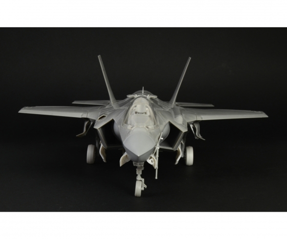 1:32 Lockheed F-35A Lighting II 1:32 Lockheed F-35A Lighting II