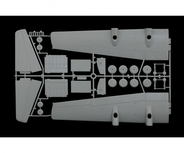 1:48 Hercules C-130J C5 1:48 Hercules C-130J C5
