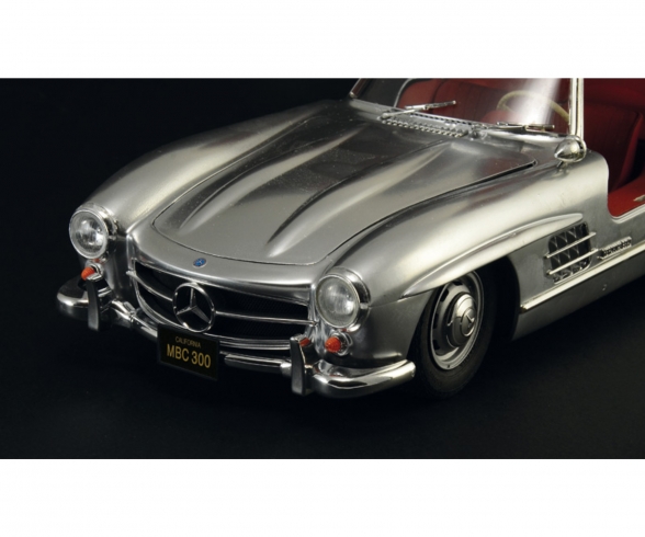 1:16 Mercedes-Benz 300 SL Gullwing 1:16 Mercedes-Benz 300 SL Gullwing