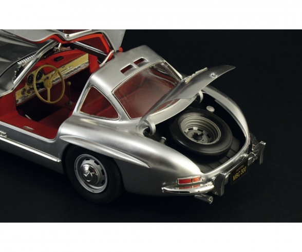 1:16 Mercedes-Benz 300 SL Gullwing 1:16 Mercedes-Benz 300 SL Gullwing
