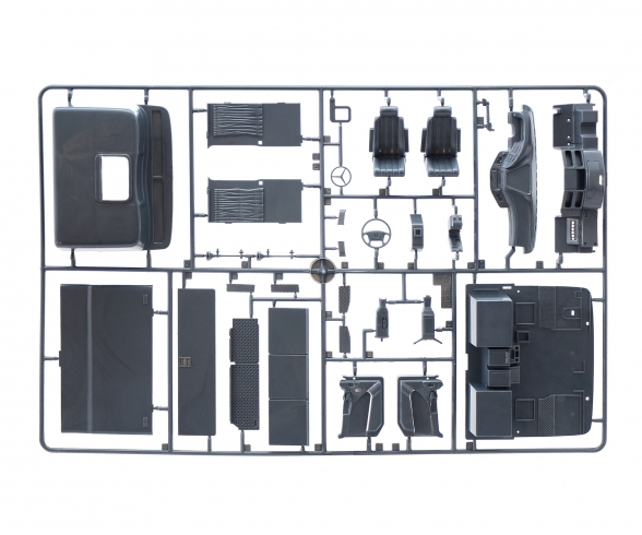 1:24 Mercedes-Benz Actros 2003 1:24 Mercedes-Benz Actros 2003