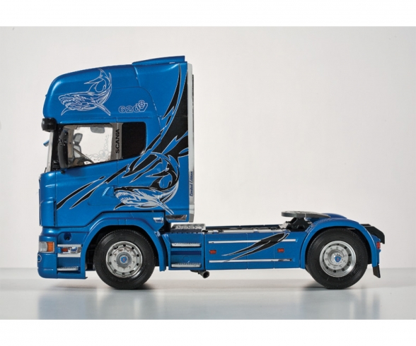 1:24 SCANIA R620 Blue Shark 1:24 SCANIA R620 Blue Shark