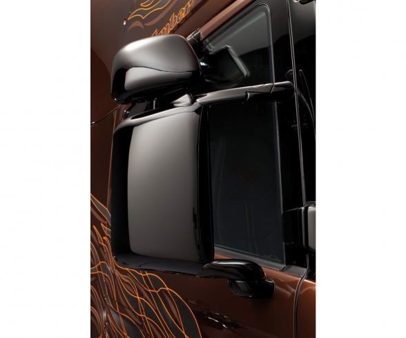 1:24 Scania R730 V8 Black Amber 1:24 Scania R730 V8 Black Amber