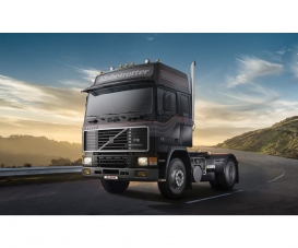 1:24 VOLVO F-16 Globetrotter 1:24 VOLVO F-16 Globetrotter