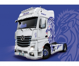 1:24 M-B Actros MP4 Show GigaSpace 1:24 M-B Actros MP4 Show GigaSpace