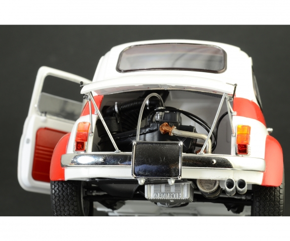 1:12 FIAT Abarth 695 SS/ Assetto Corsa 1:12 FIAT Abarth 695 SS/ Assetto Corsa