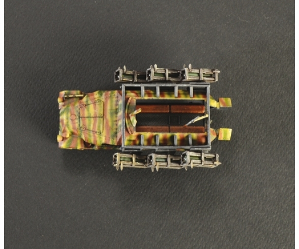 1:72 Sd.Kfz. 251/1 "Stuka Zu Fuss" 1:72 Sd.Kfz. 251/1 "Stuka Zu Fuss"