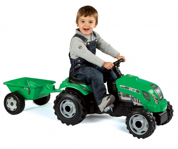 GM Bull Traktor Grün mit Anhänger
