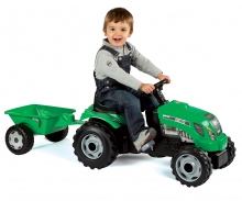GM Bull Traktor Grün mit Anhänger