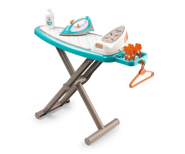 Ironing Board + Steam Iron