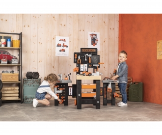 Black+Decker - Mega Center