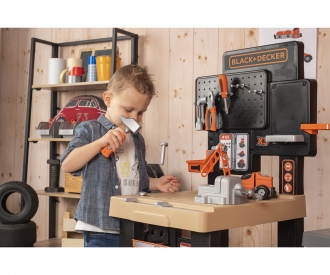 Black+Decker - Mega Center