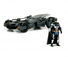 Batman Justice League Batmobile 1:24