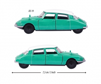 Vintage Citroën DS 19, green