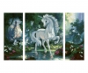 La licorne dans la forêt enchantée La licorne dans la forêt enchantée