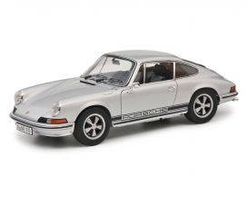 Porsche 911S Coupé silver1:18